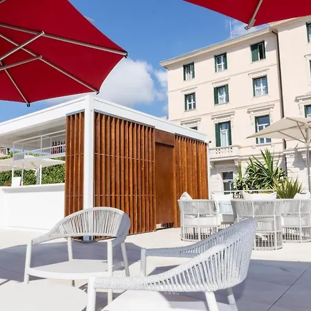 Levi 3* サンレモ