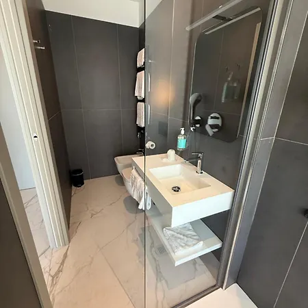 Levi 3* サンレモ