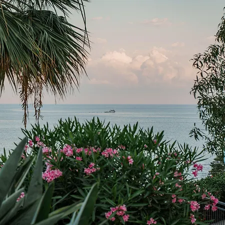 Levi 3* サンレモ