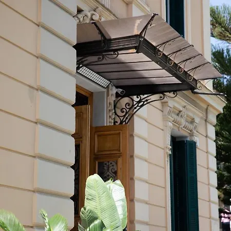 Levi 酒店 圣雷默