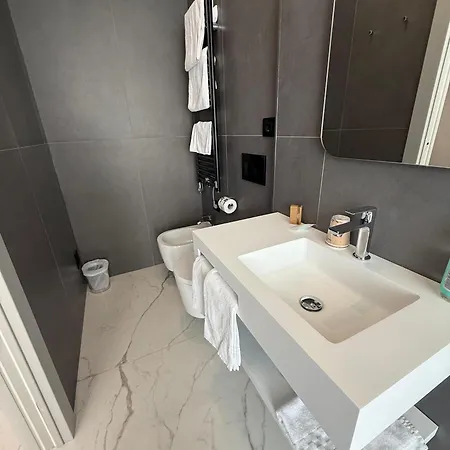 Levi 3* San Remo